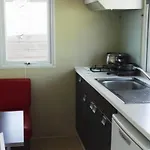 Mobil Avec Terrasse Pour 3 Personnes - Api-1-52-691 * Saint-Michel-Chef-Chef